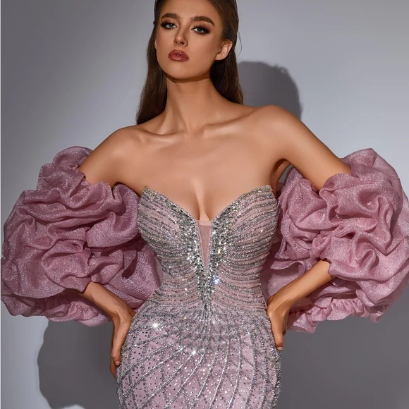 Elegant Pink Evening Gown - Picture 5 of 7